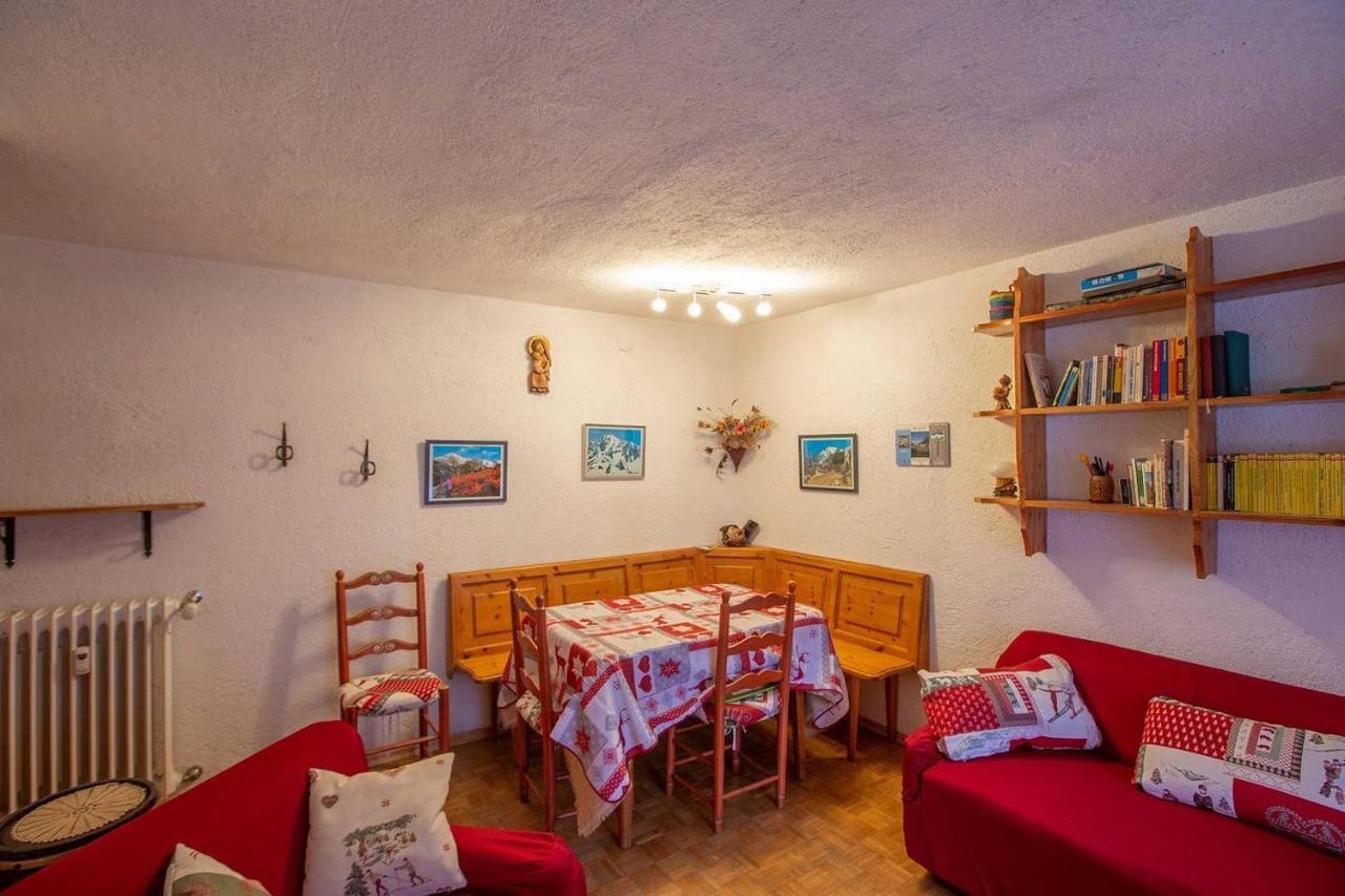Joivy Flat For 6, In The Historic Town Pre-Saint-Didierアパートメント エクステリア 写真
